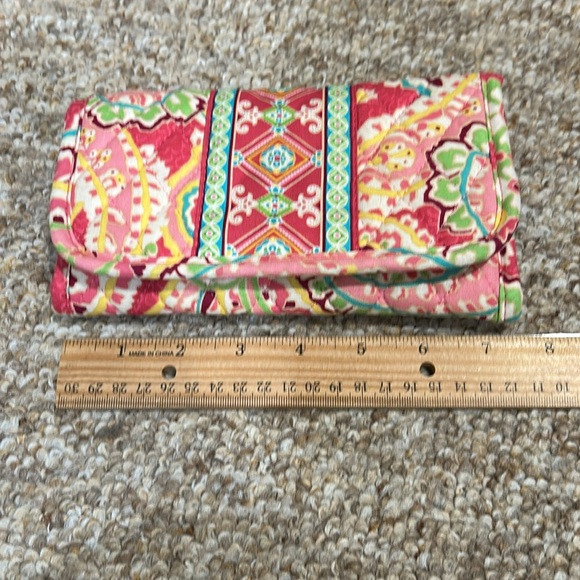 Vera Bradley Wallet Retired Capri Melon Paisley Floral - Picture 5 of 6